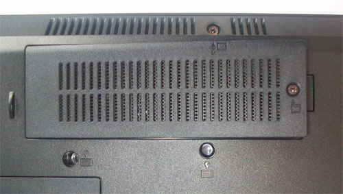 SSD disk a HDD disk najednou v notebooku